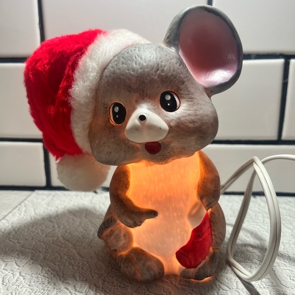 Vintage Christmas mouse Ceramic Night Light Working Adorable 6” - Picture 4 of 4